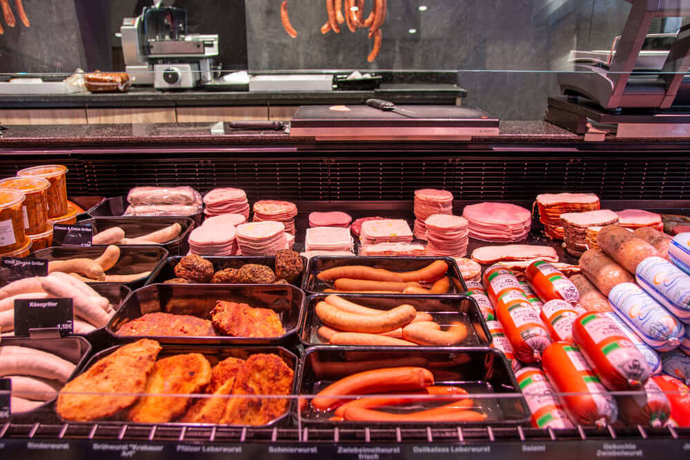 Wursttheke der Fleischerei Kirchhoff